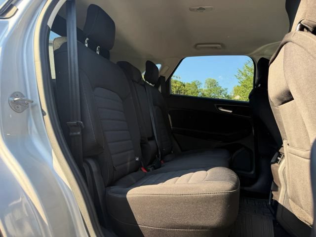 Used 2016 Ford Edge SE AWD/4WD image 14