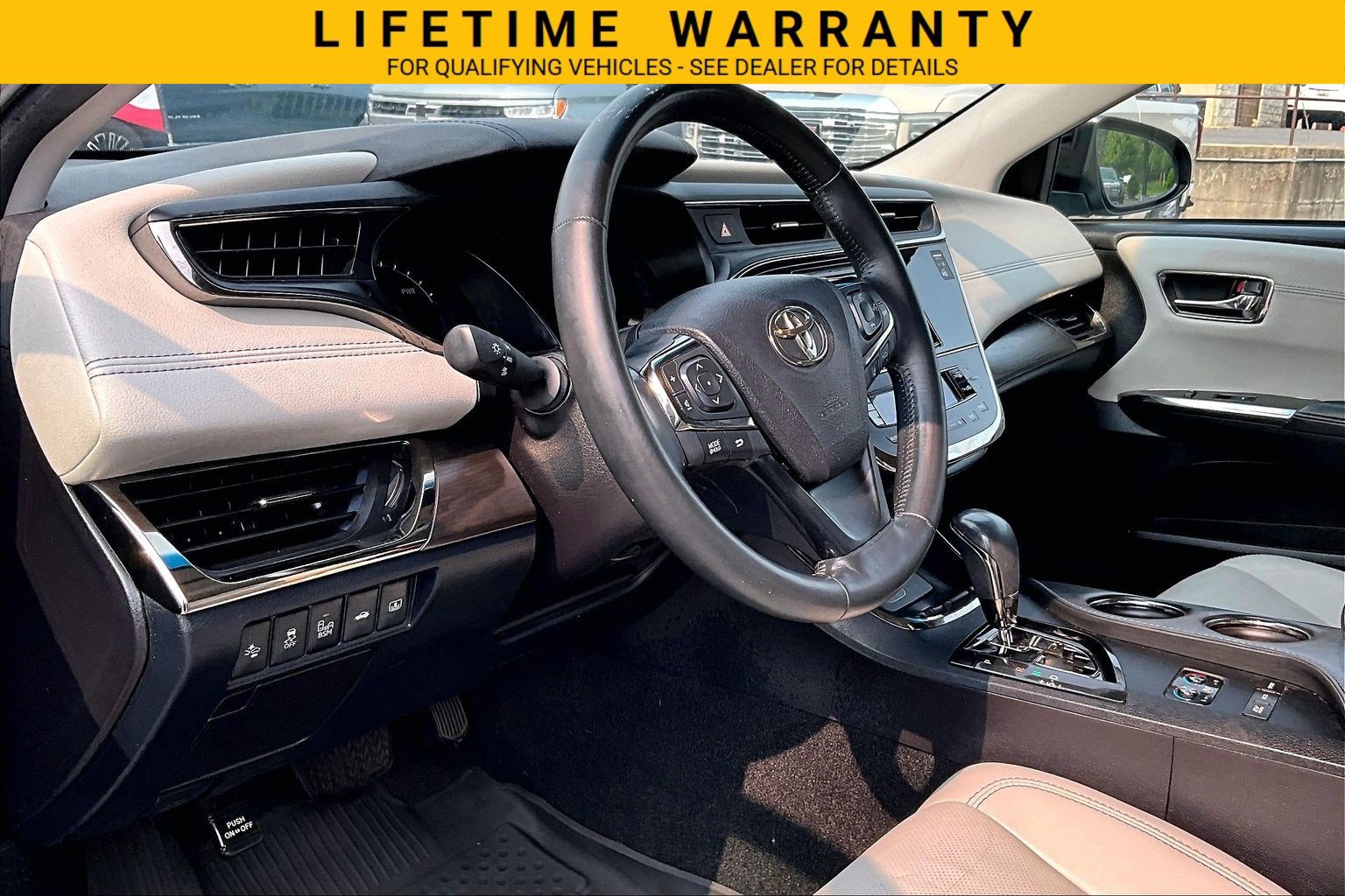 Used 2017 Toyota Avalon Limited w/ All Weather Liner Package FWD image 14