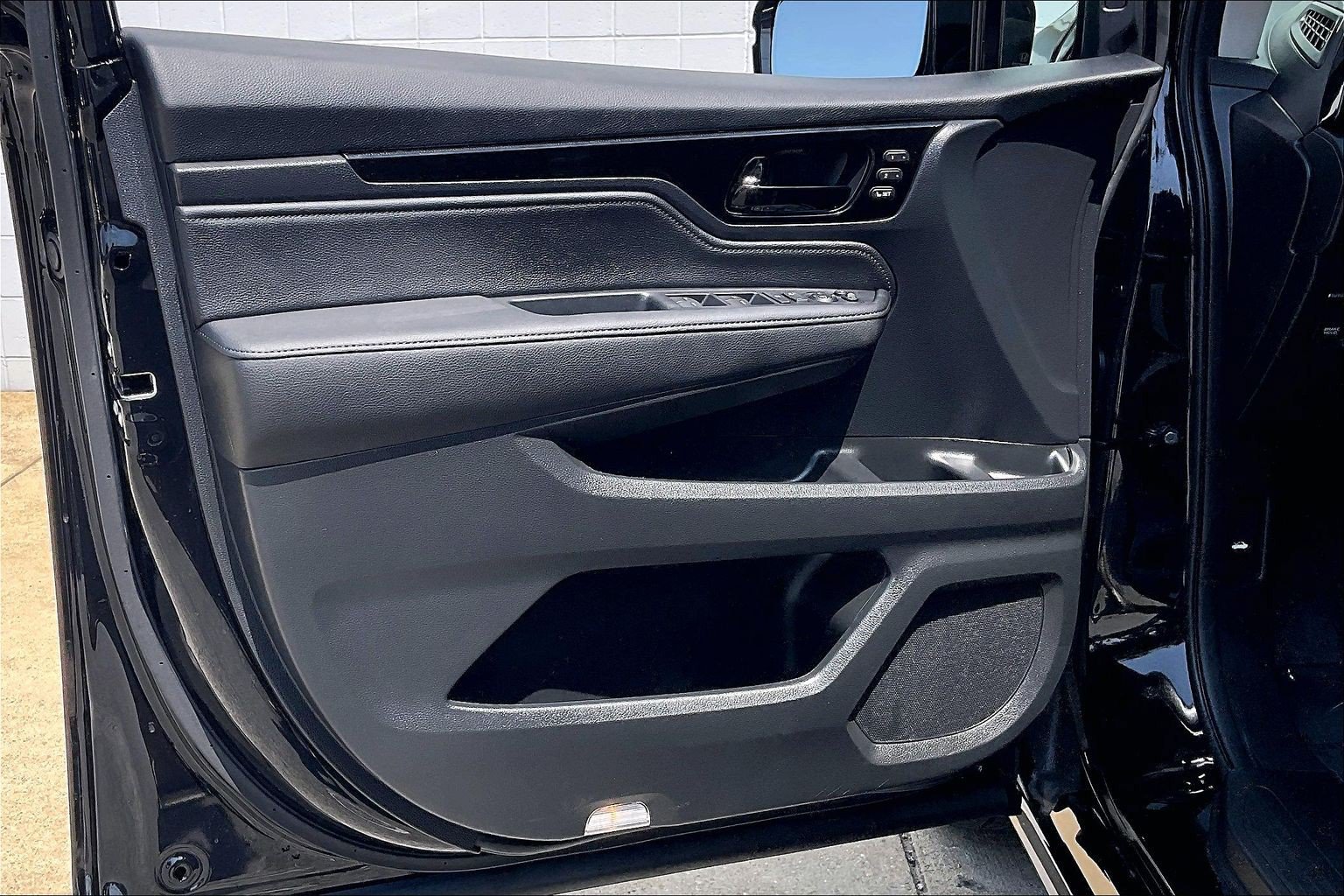 Used 2026 Honda Odyssey Elite image 28