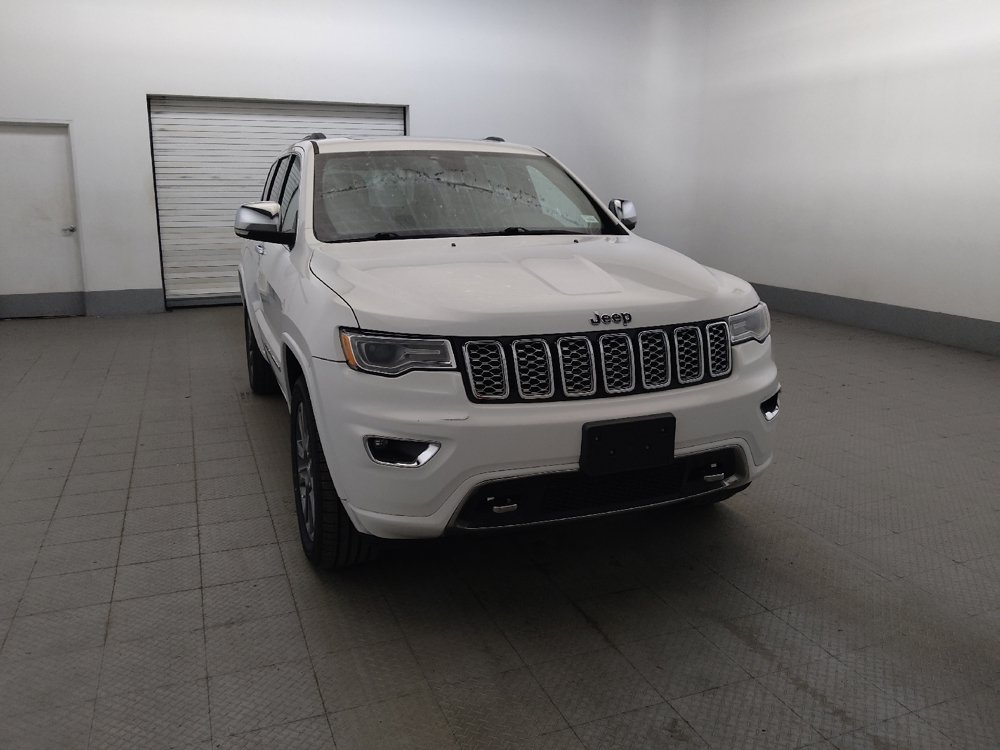 Used 2017 Jeep Grand Cherokee Overland AWD/4WD image 14