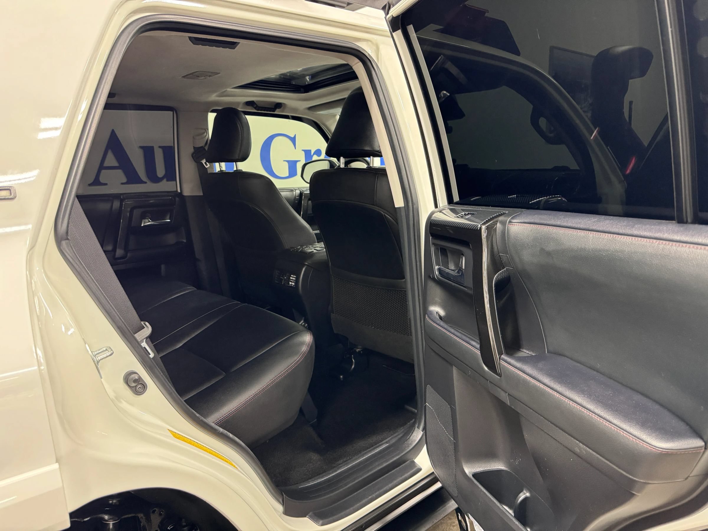Used 2021 Toyota 4Runner TRD Off-Road Premium w/ Moonroof Package AWD/4WD image 20