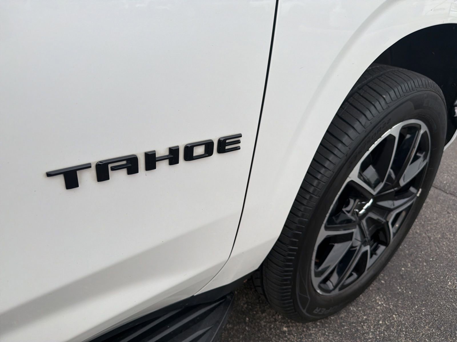 Used 2021 Chevrolet Tahoe RST AWD/4WD image 32