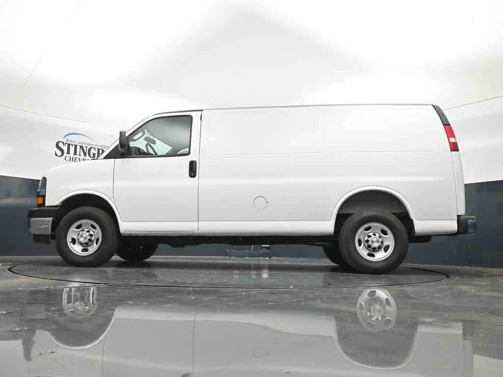 Used 2021 Chevrolet Express 2500 Extended w/ Driver Convenience Package RWD image 29