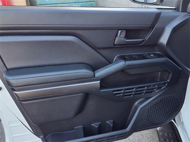 Used 2025 Toyota 4Runner SR5 image 10