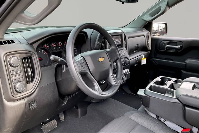 Used 2025 Chevrolet Silverado 1500 Custom w/ LPO, Dark Essentials Package AWD/4WD image 12