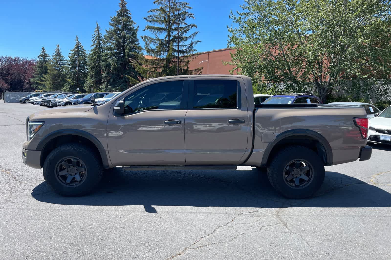 Used 2021 Nissan Titan PRO-4X w/ Off Road Protection Package AWD/4WD image 2