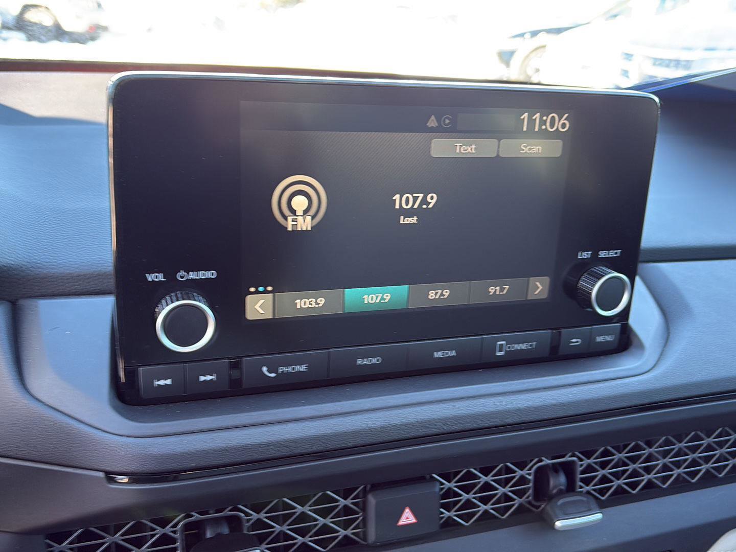 Used 2024 Honda Accord EX image 10