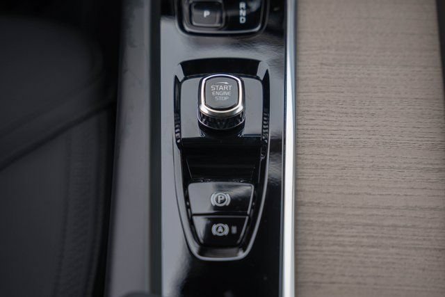 Used 2026 Volvo XC60 B5 Plus w/ Protection Package Premier AWD/4WD image 25