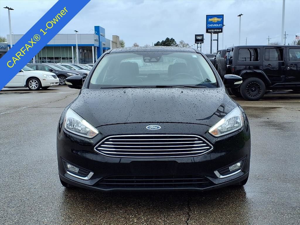 Used 2018 Ford Focus Titanium w/ Titanium Technology Package image 2