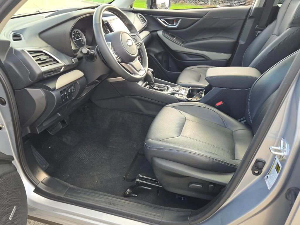 Used 2023 Subaru Forester Limited AWD/4WD image 23
