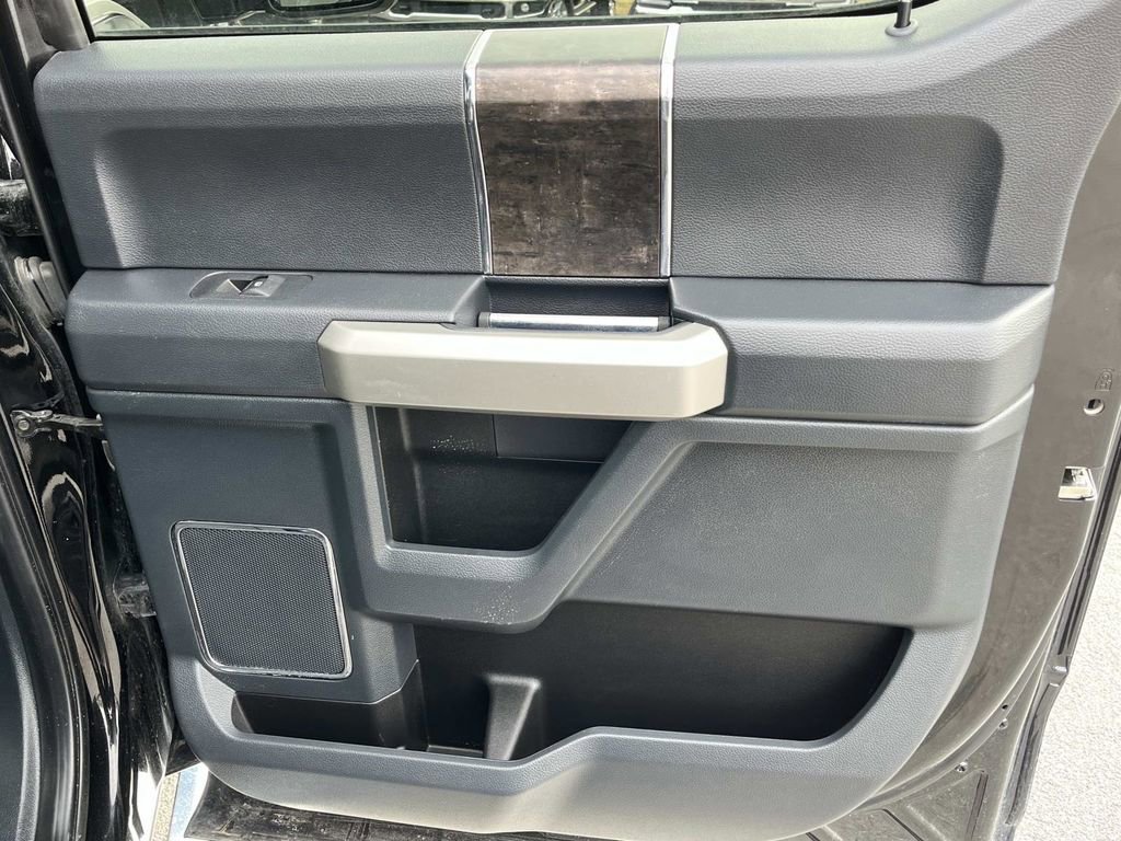 Used 2022 Ford F250 Lariat w/ Lariat Ultimate Package image 18