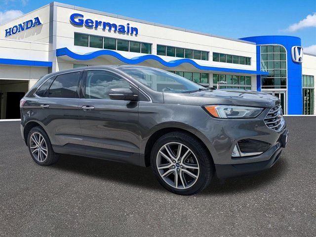 Used 2019 Ford Edge Titanium w/ Cold Weather Package AWD/4WD image 3