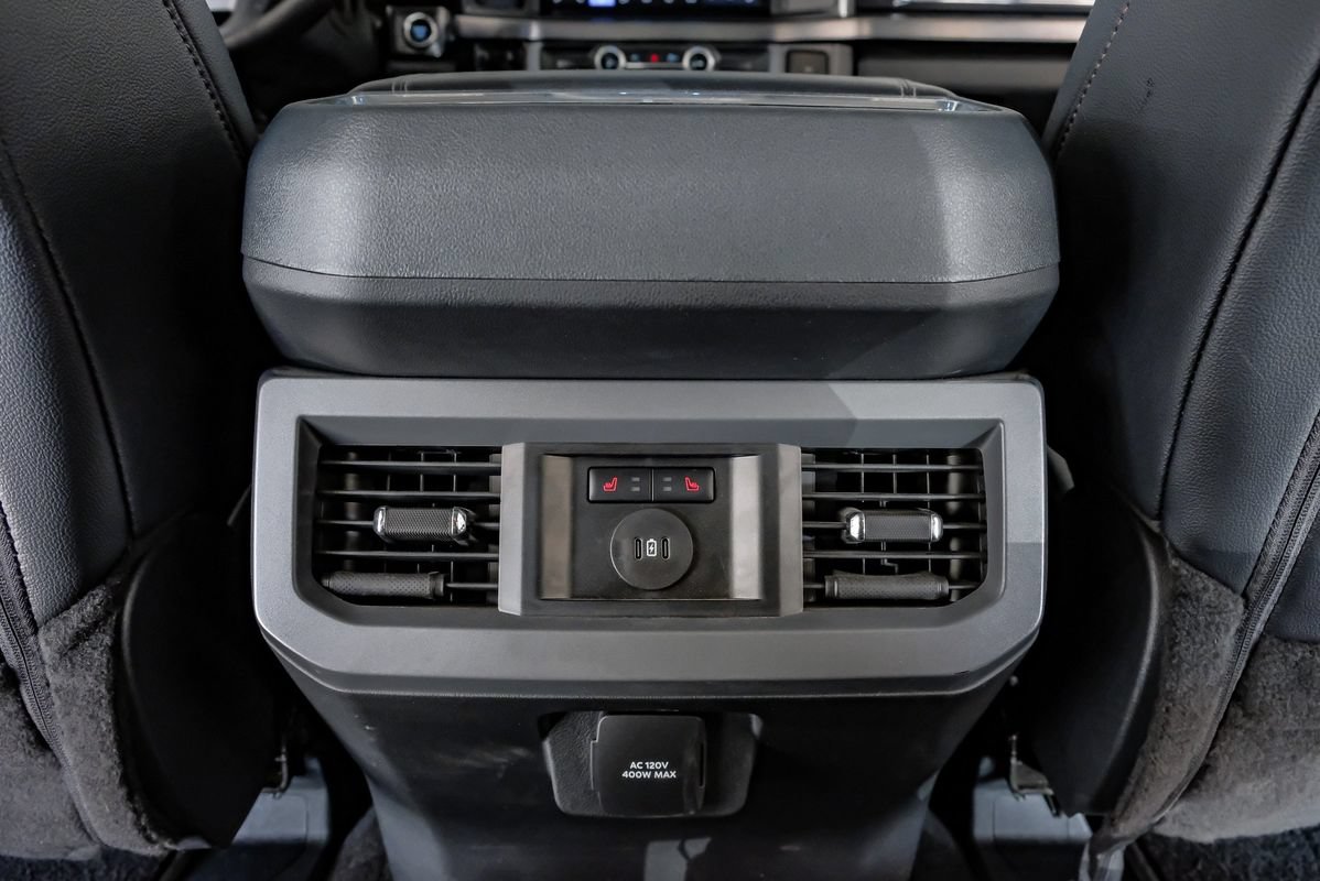 Used 2025 Ford F250 Lariat AWD/4WD image 37
