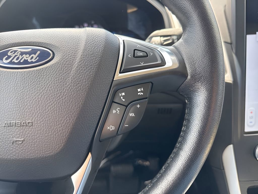 Used 2022 Ford Edge SEL w/ Convenience Package image 15