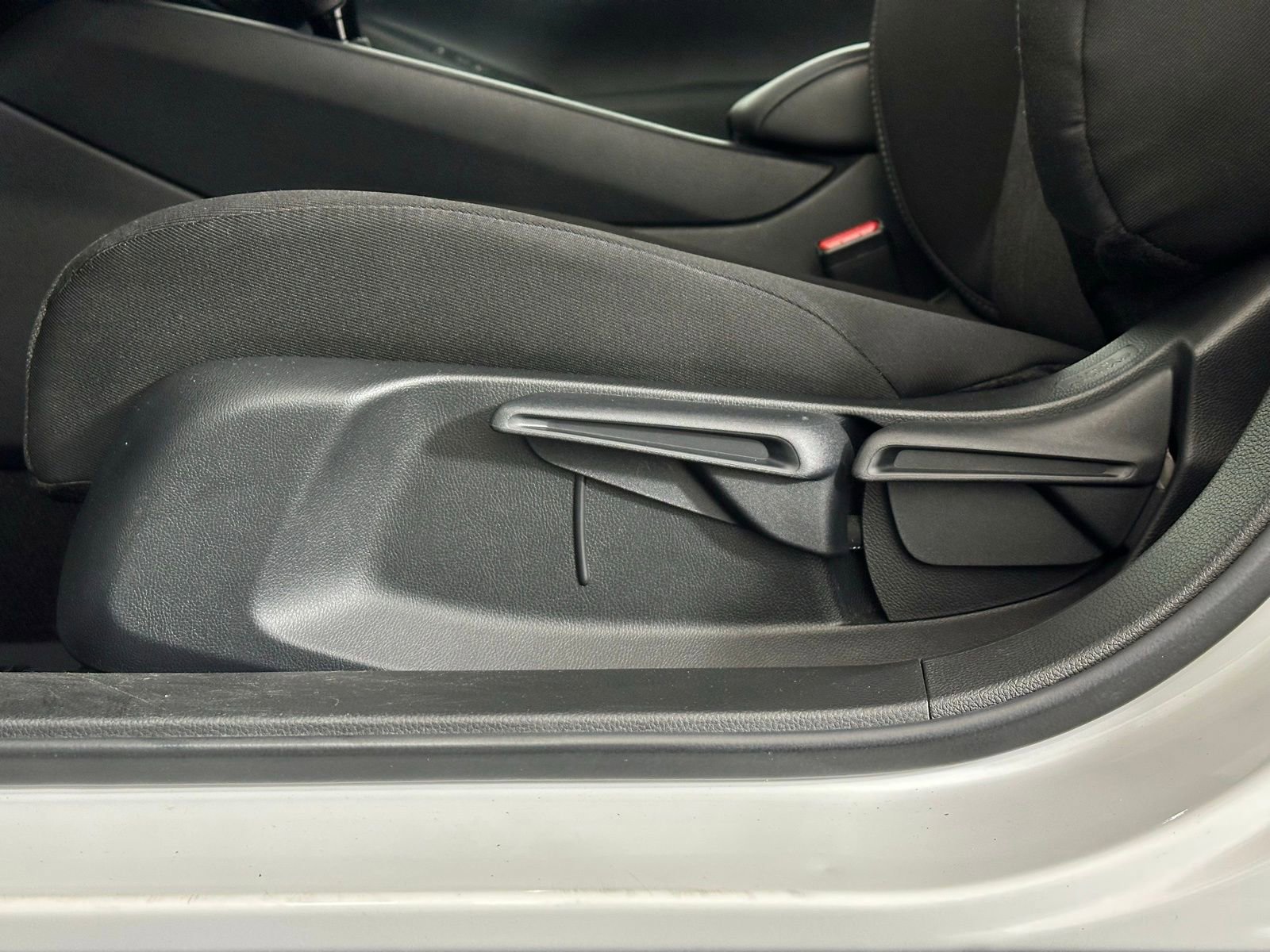 Used 2025 Honda Accord LX image 7