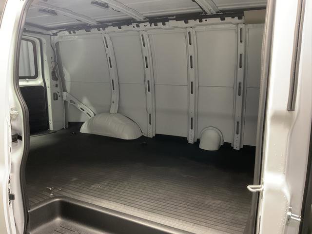 New 2026 Chevrolet Express 2500 w/ Driver Convenience Package image 11