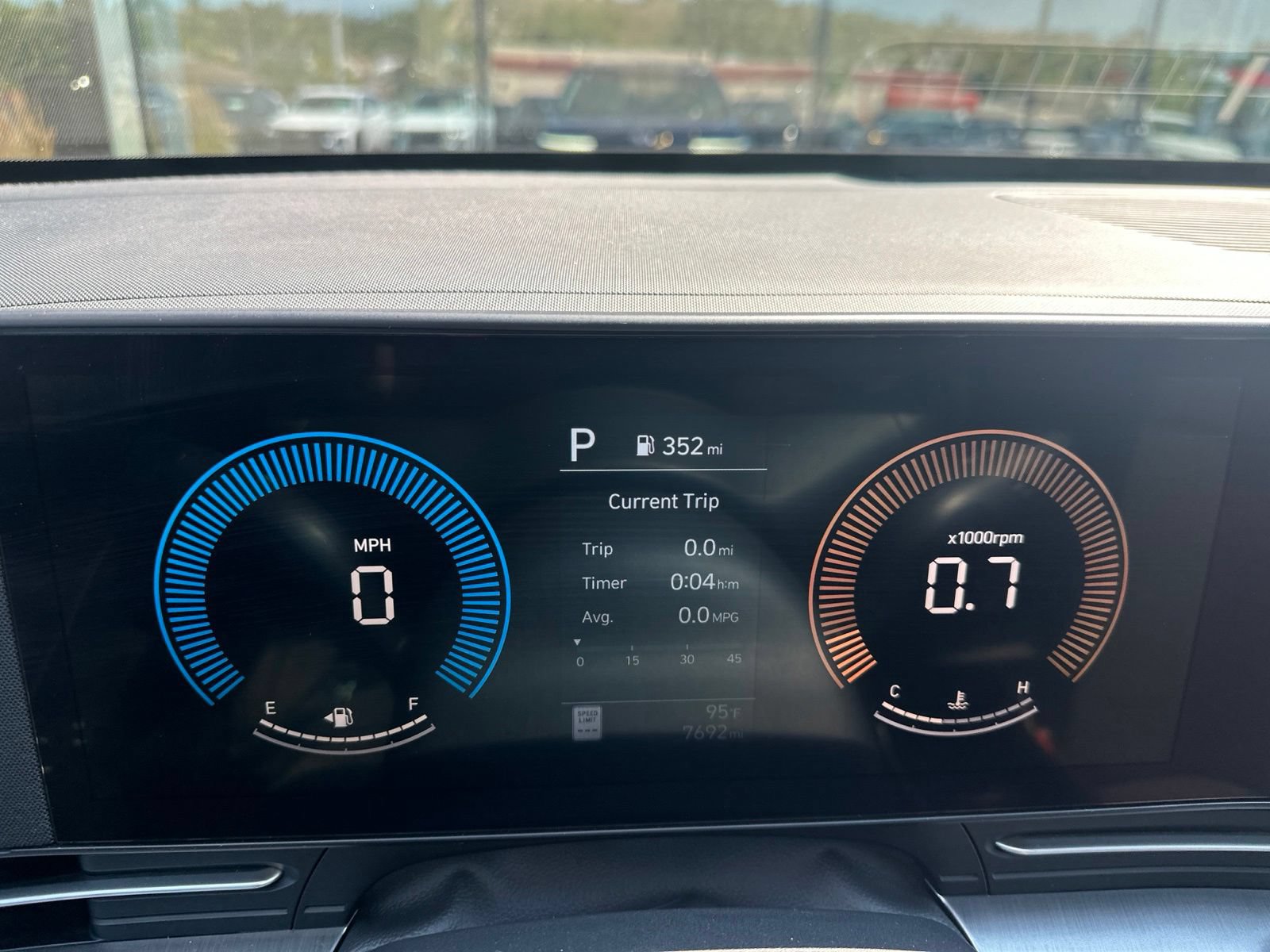 Used 2025 Hyundai Kona SEL AWD/4WD image 40