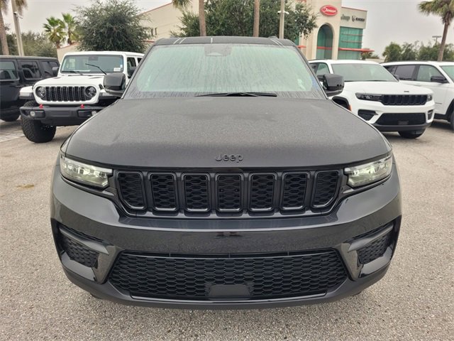New 2025 Jeep Grand Cherokee Altitude image 19