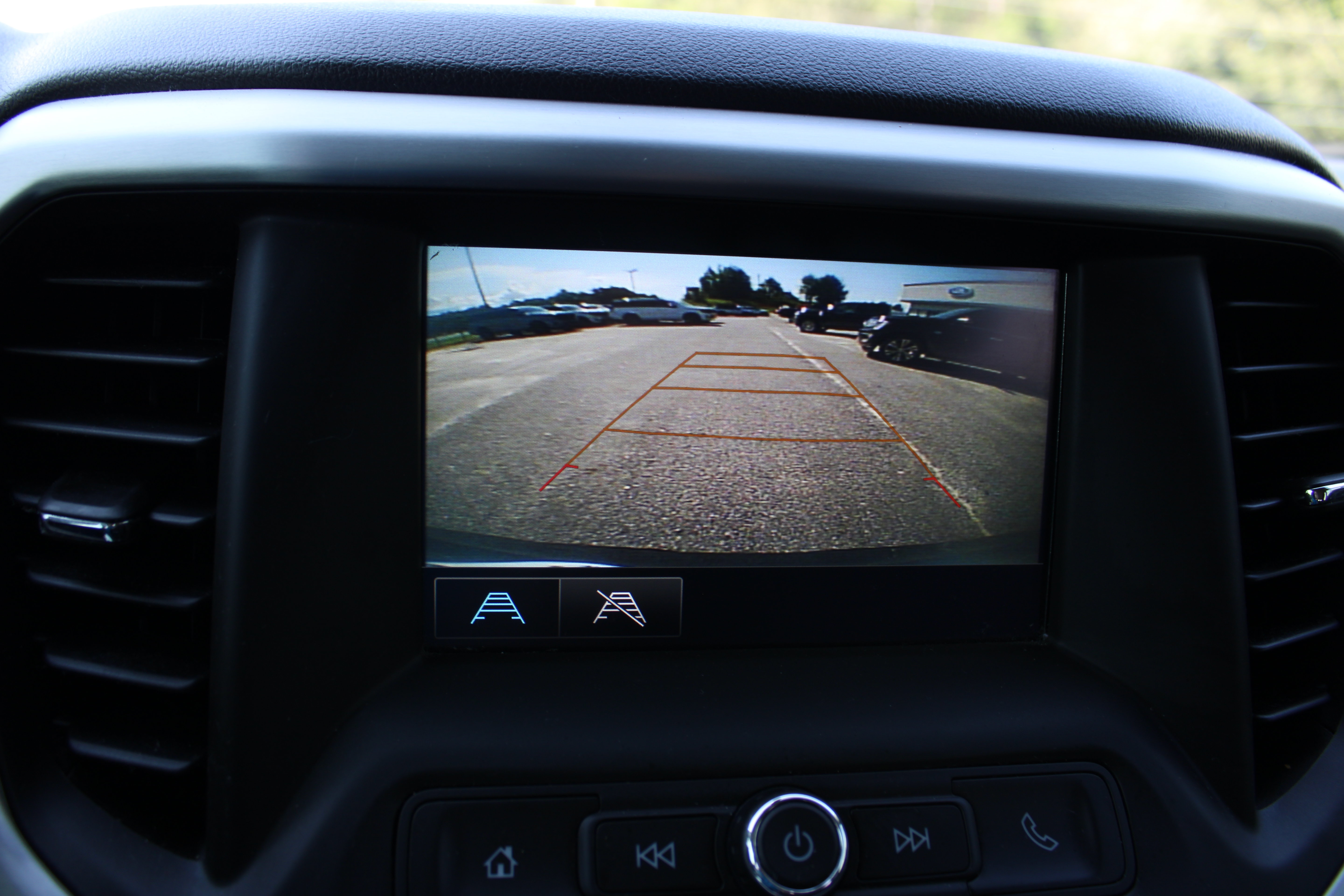 Used 2019 GMC Acadia SLE FWD image 24