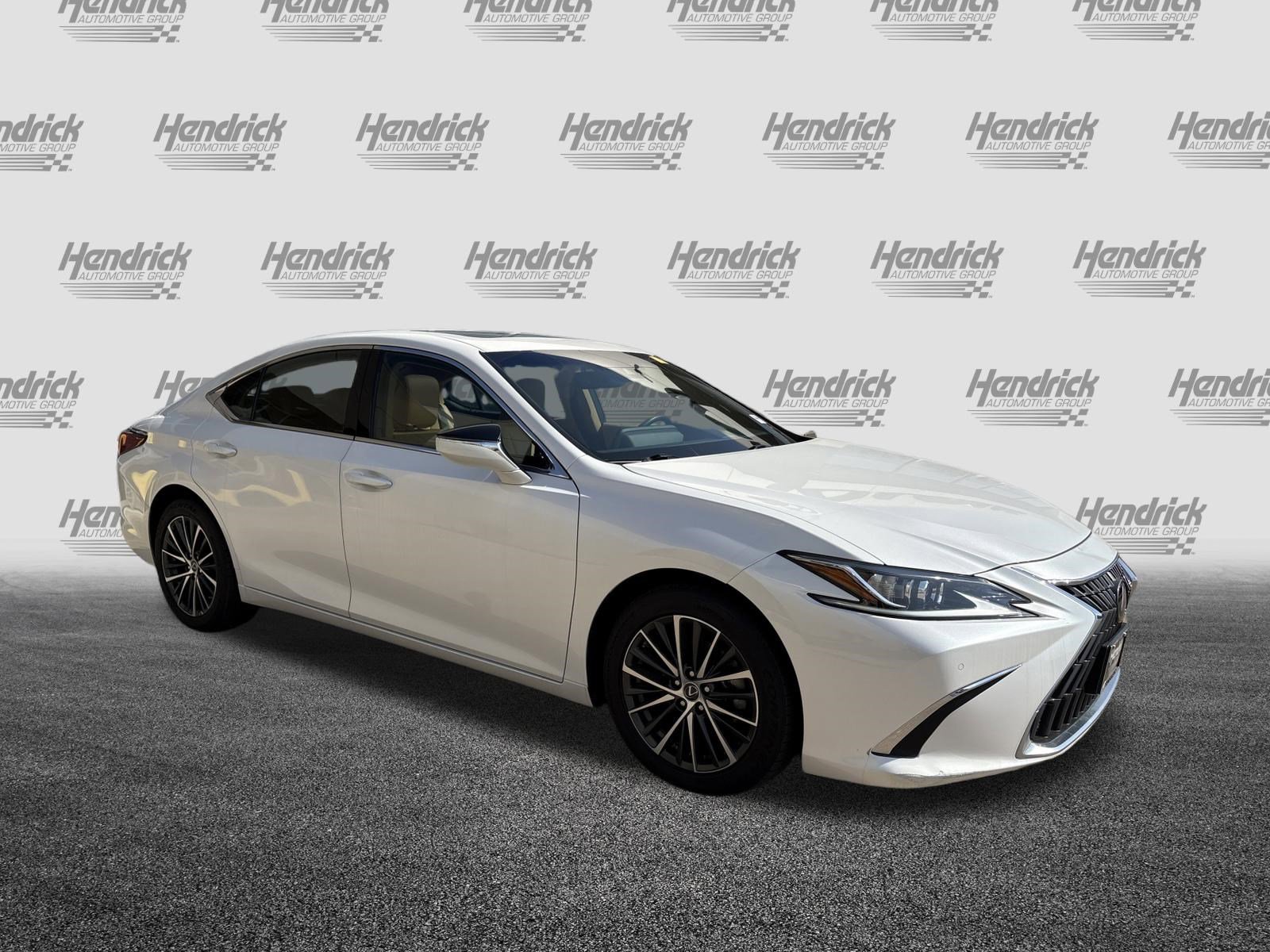 Certified 2022 Lexus ES 250 w/ Premium Package image 2