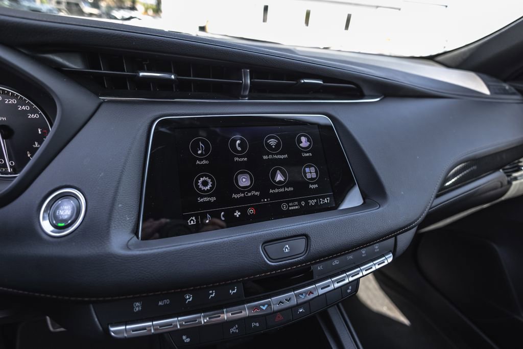 Used 2022 Cadillac XT4 Sport w/ Enhanced Visibility Package AWD/4WD image 11