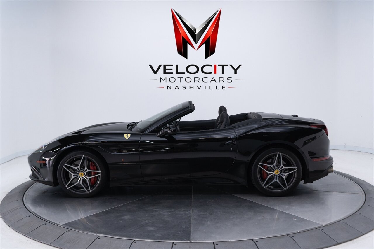 Used 2017 Ferrari California T RWD image 17