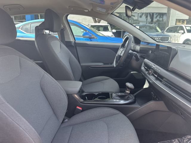 Used 2025 Kia K4 FWD image 30