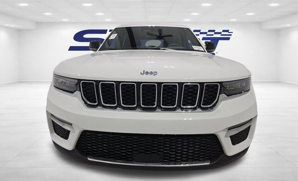 Used 2025 Jeep Grand Cherokee Limited 4xe image 2