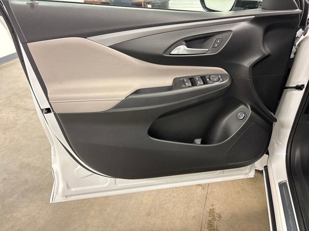 New 2026 Buick Envista Avenir image 20
