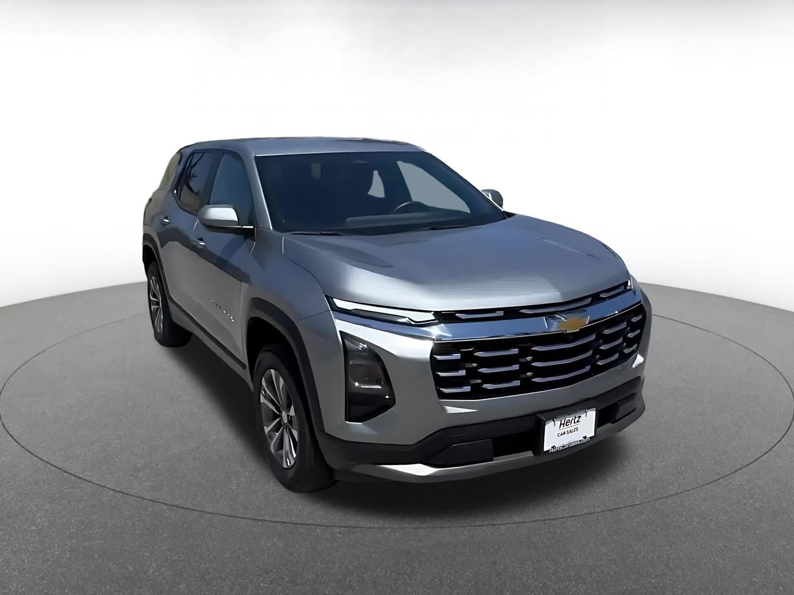 Used 2025 Chevrolet Equinox LT FWD image 3