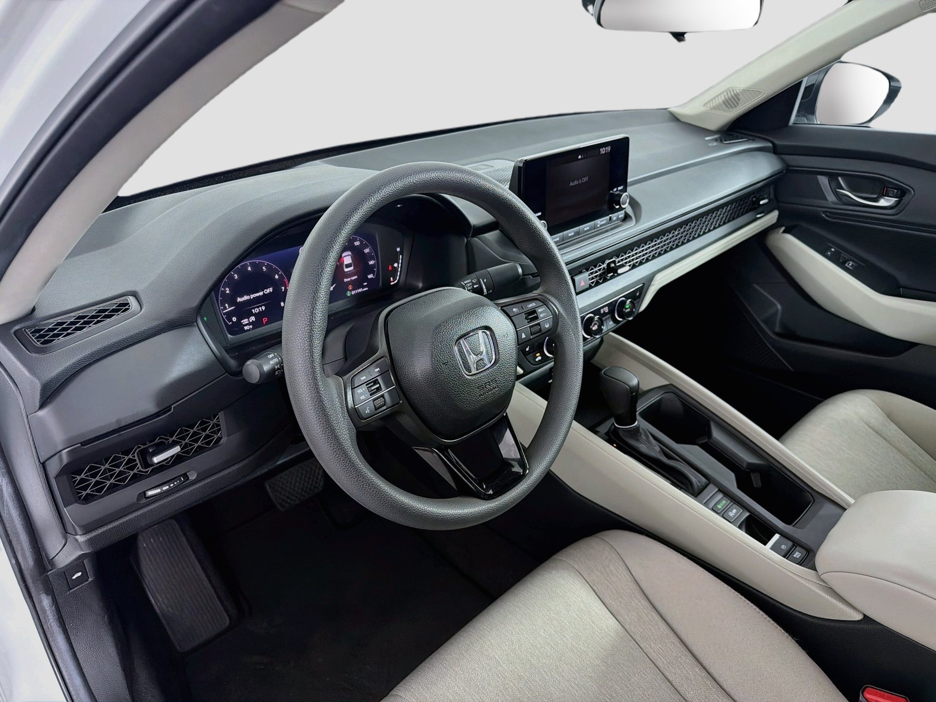 Used 2025 Honda Accord SE image 26