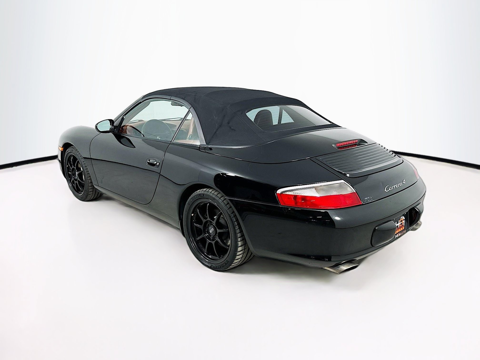 Used 2003 Porsche 911 Carrera 4 AWD/4WD image 8