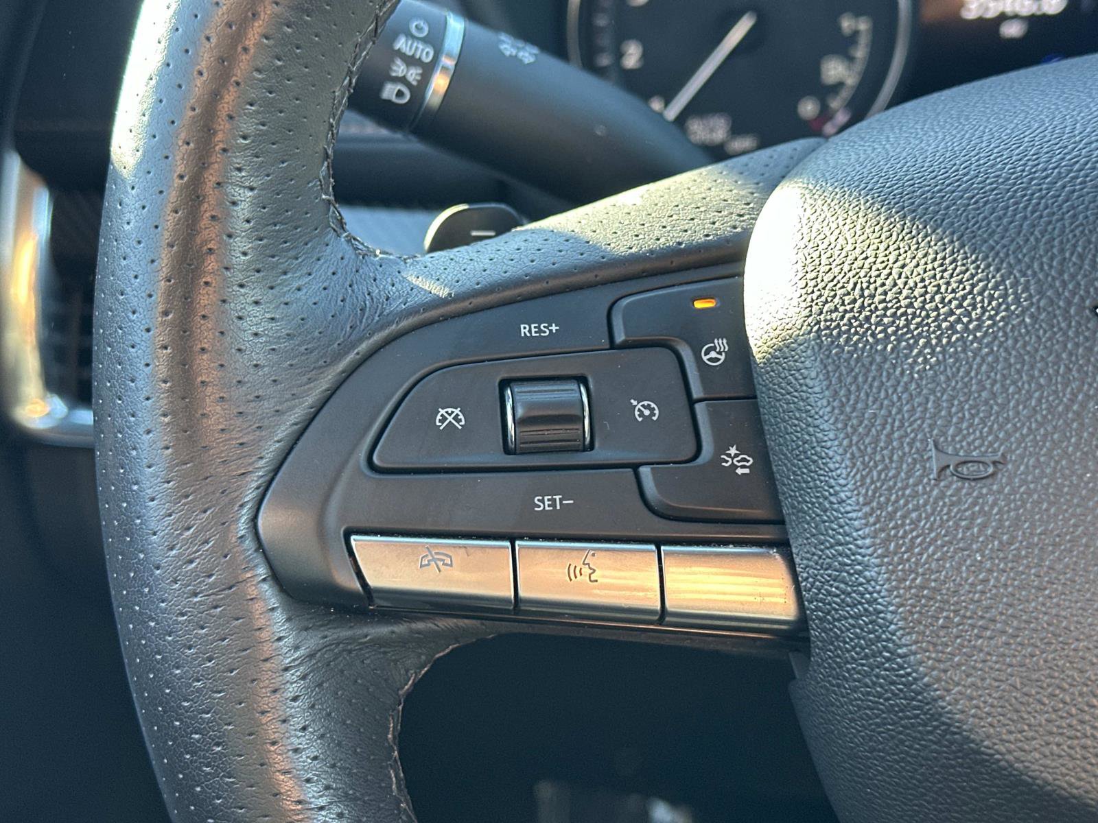 Certified 2023 Cadillac XT4 Sport w/ Technology Package image 21