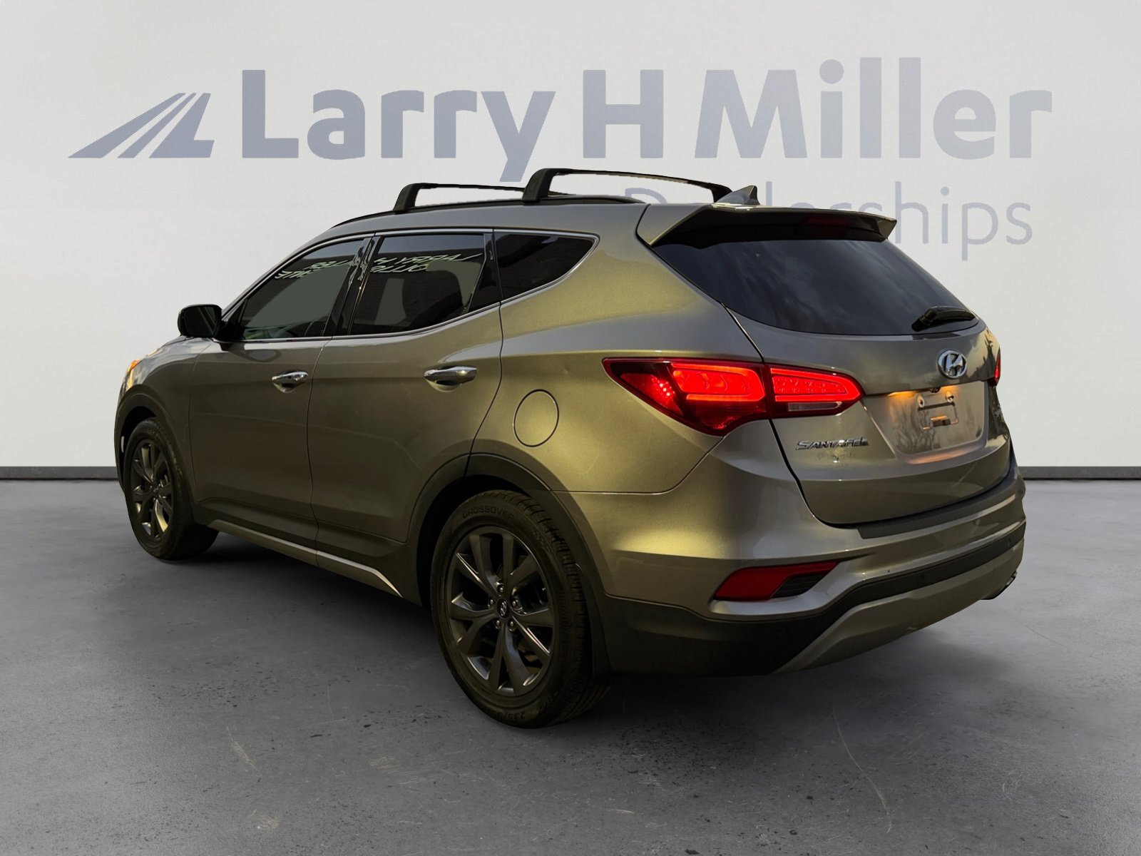 Used 2018 Hyundai Santa Fe Sport FWD image 3