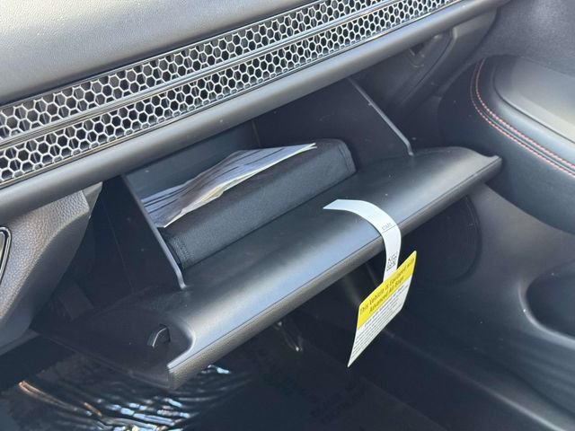 Certified 2025 Honda HR-V Sport image 30