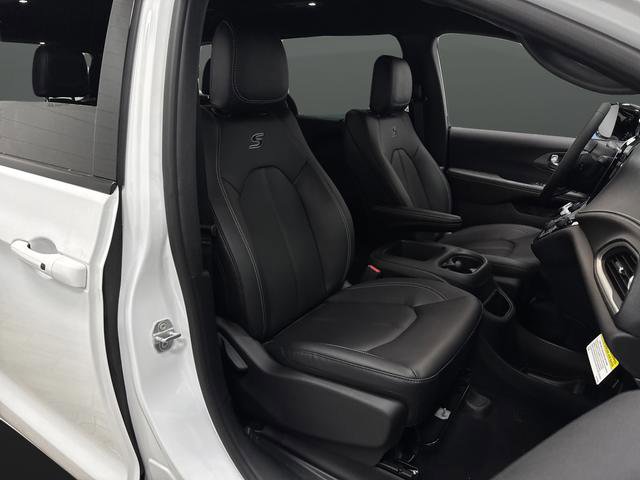 New 2026 Chrysler Pacifica Select image 29