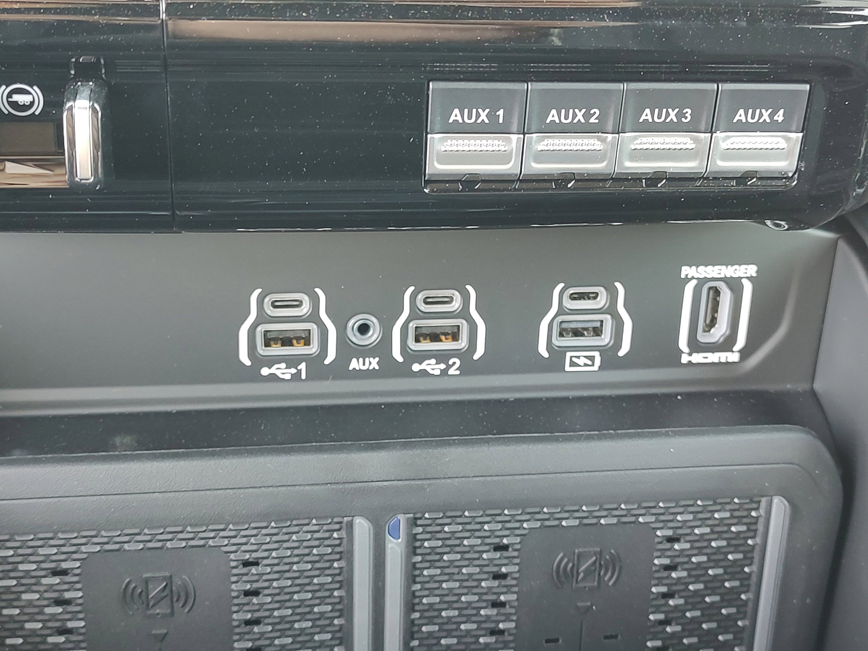 New 2026 RAM 3500 Limited image 18