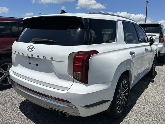 Used 2023 Hyundai Palisade Calligraphy FWD image 4