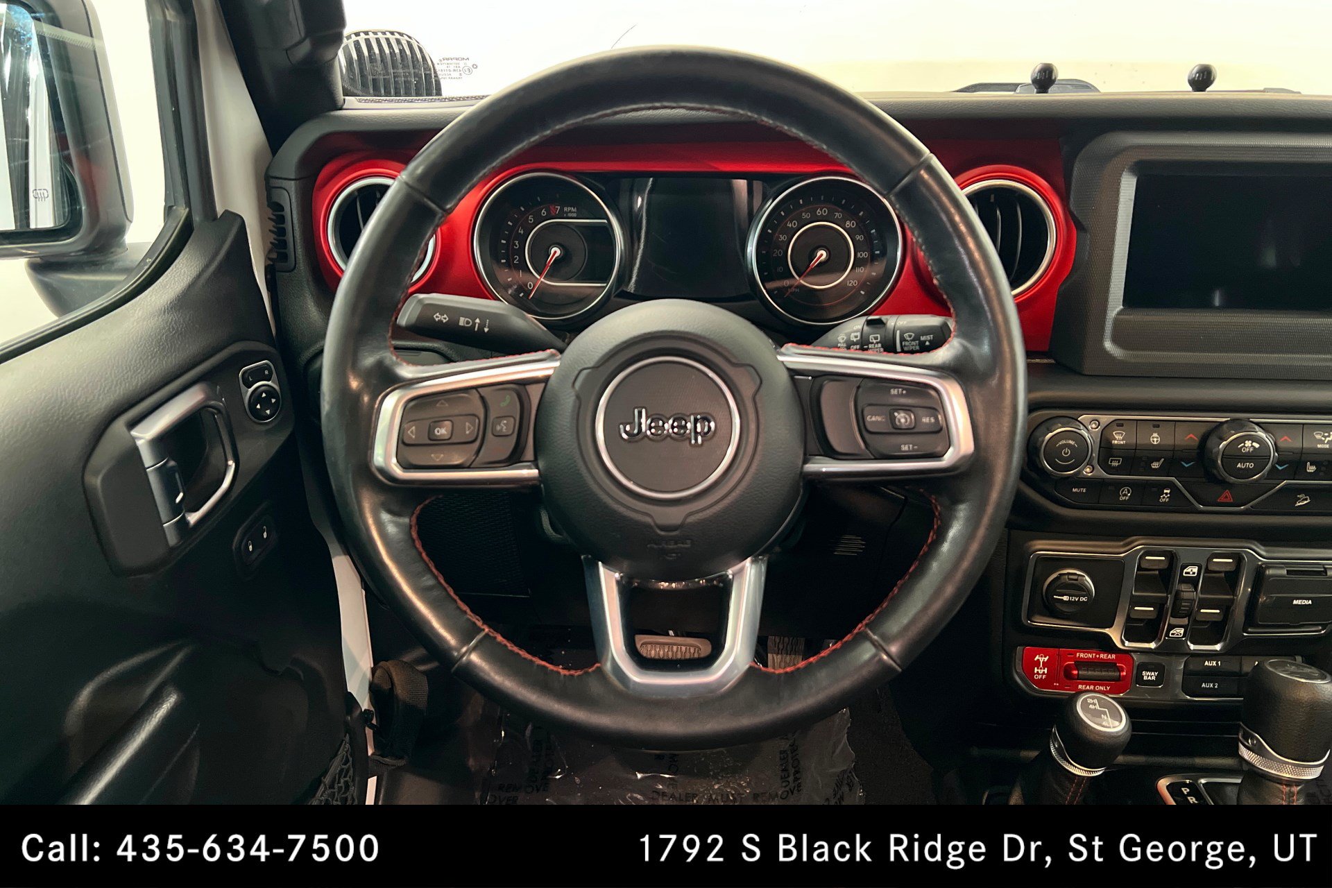 Used 2019 Jeep Wrangler Unlimited Rubicon w/ Cold Weather Group AWD/4WD image 12