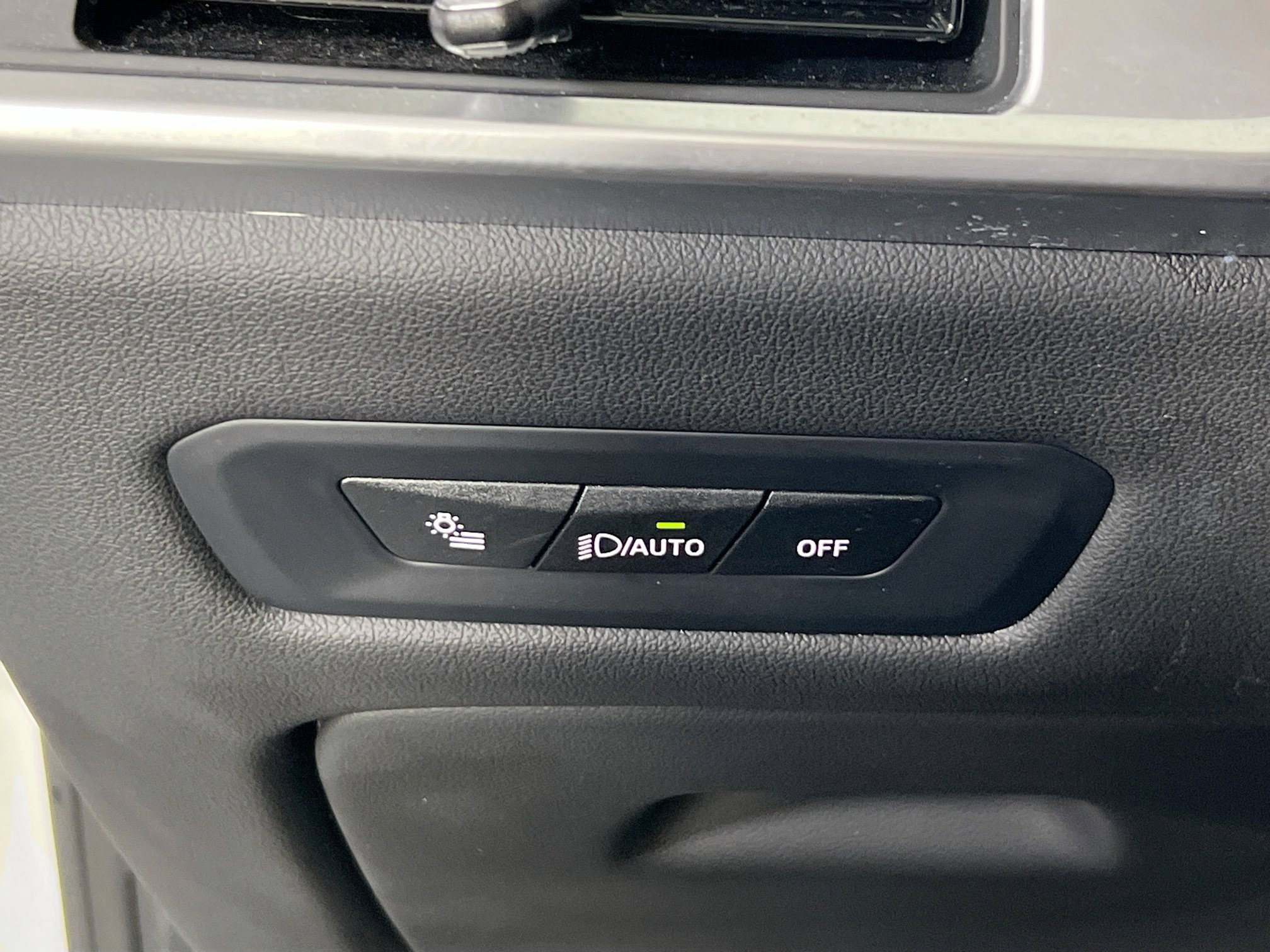 Used 2024 BMW X5 xDrive40i w/ Premium Package image 10