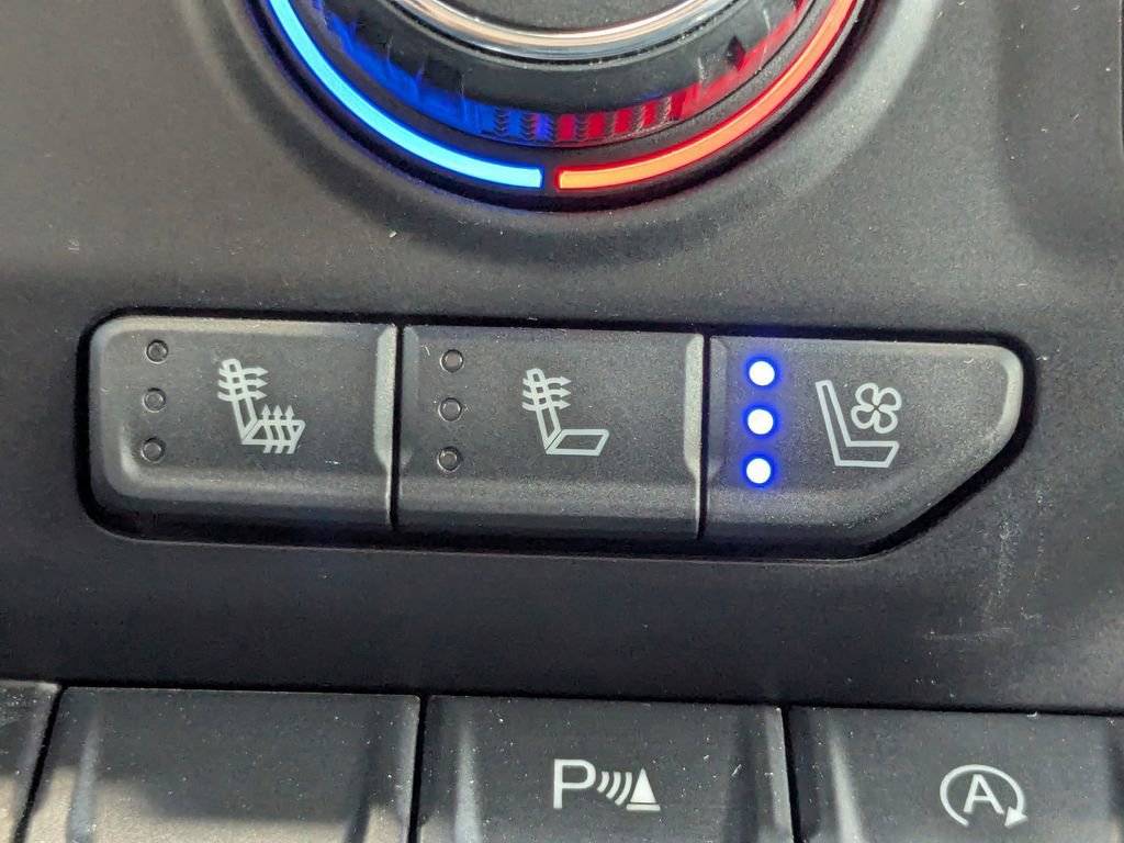 Certified 2021 Chevrolet Silverado 1500 LTZ w/ LTZ Convenience Package II image 27