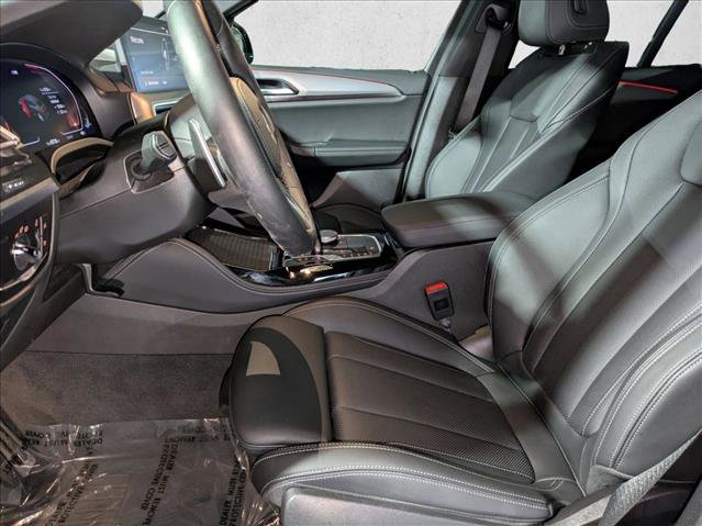 Used 2025 BMW X4 xDrive30i w/ Premium Package image 19