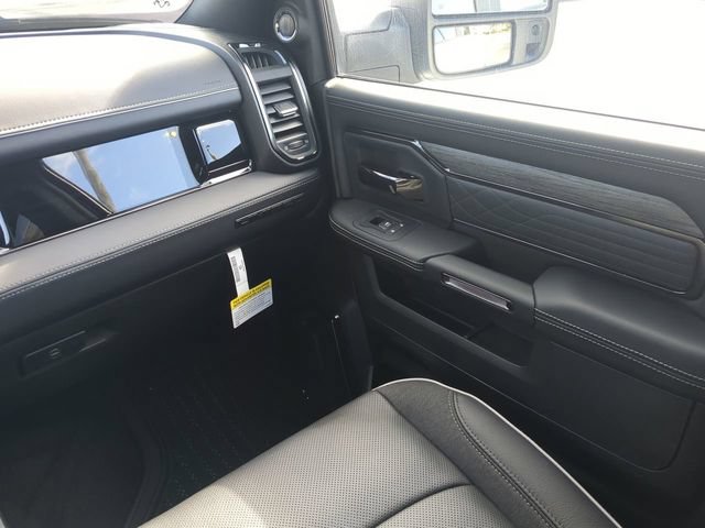 New 2026 RAM 3500 Limited AWD/4WD image 18