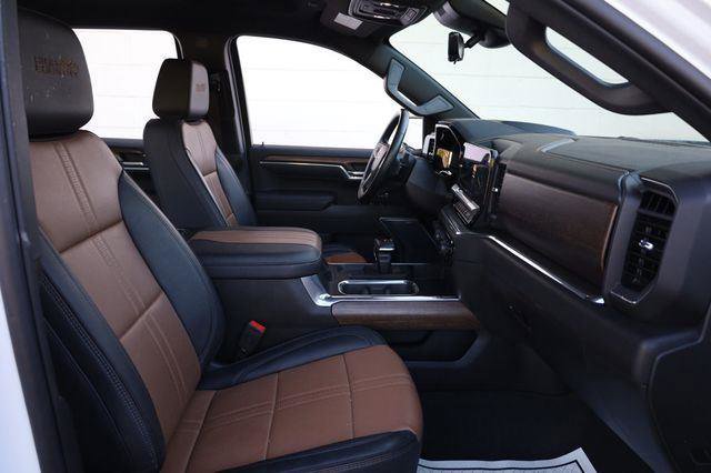 Used 2023 Chevrolet Silverado 1500 High Country w/ Technology Package image 26