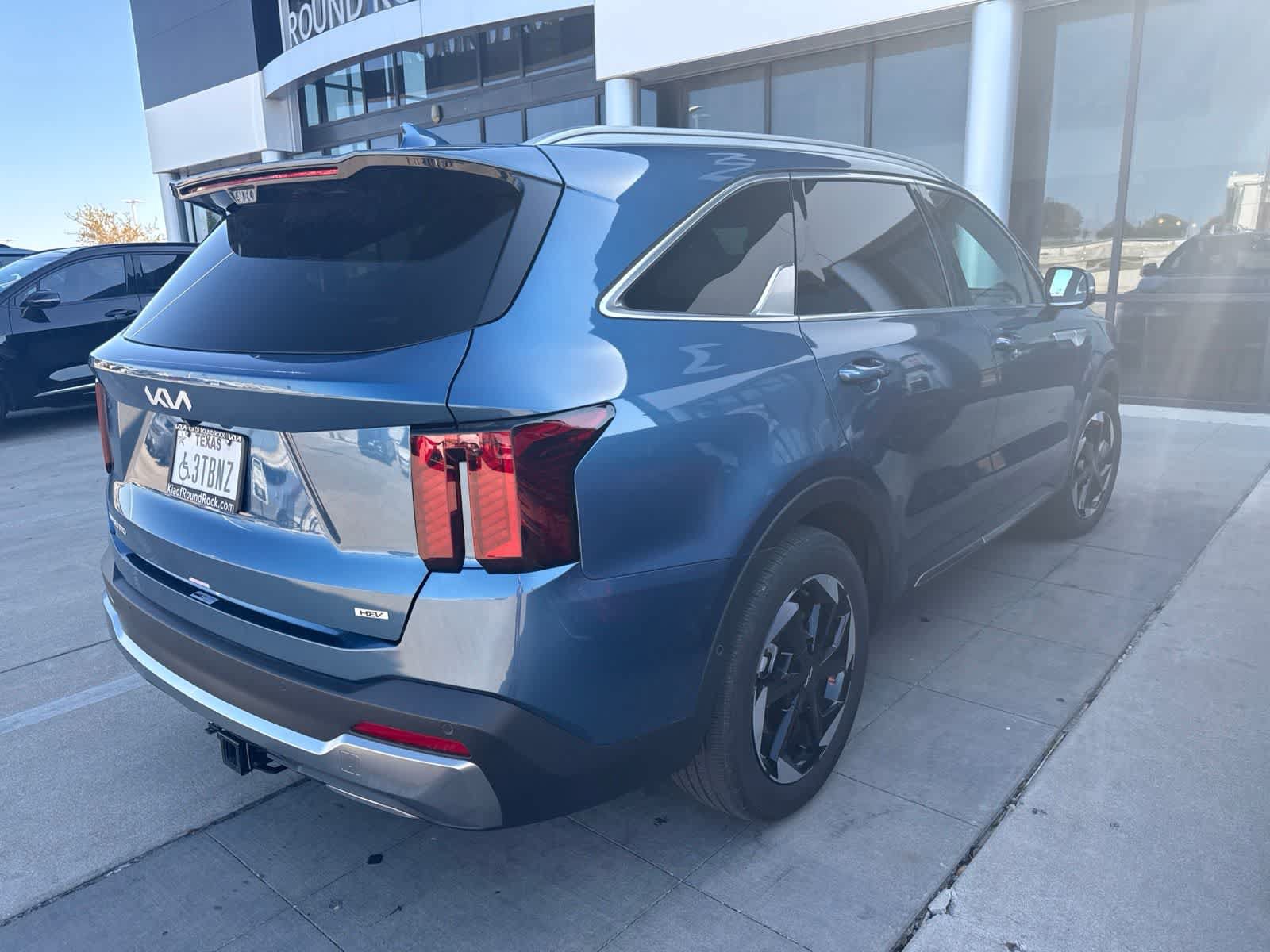 Certified 2025 Kia Sorento SX Prestige AWD/4WD image 3