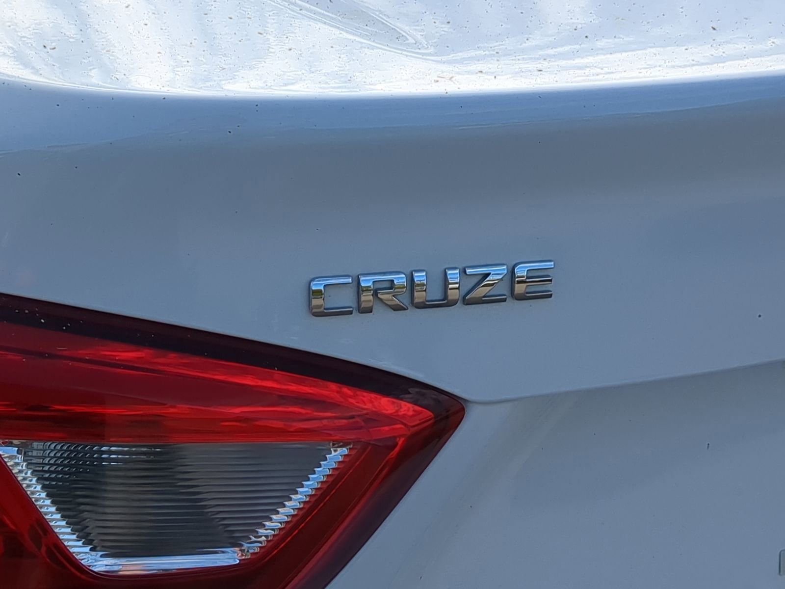 Used 2019 Chevrolet Cruze LT image 14