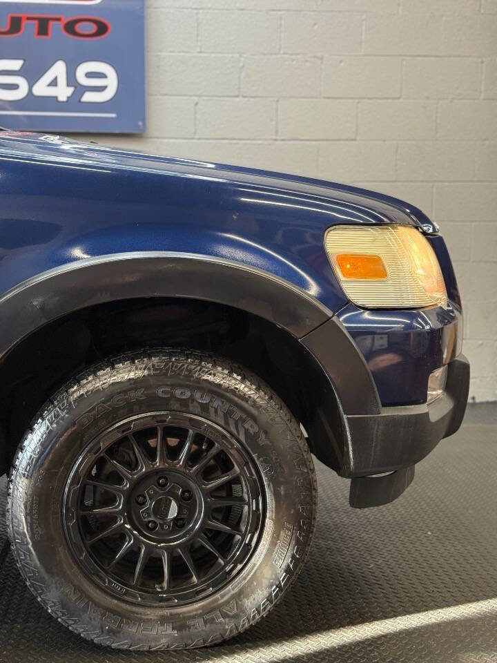 Used 2007 Ford Explorer Sport Trac XLT image 8