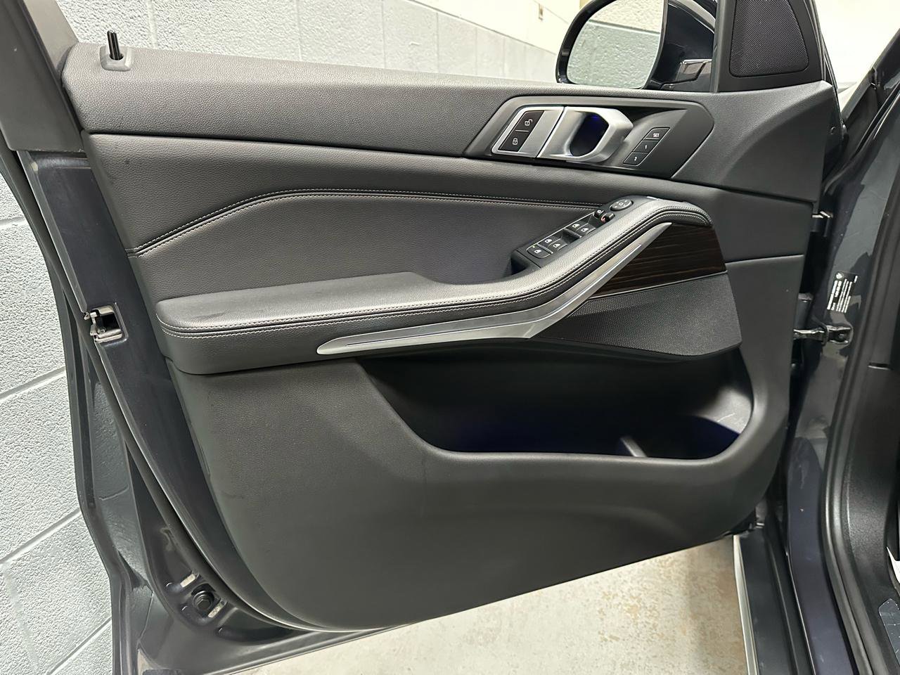 Used 2019 BMW X5 xDrive40i w/ Convenience Package image 15