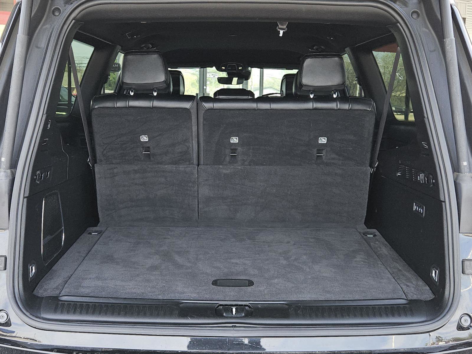 Used 2024 Jeep Wagoneer L Series II w/ Flexible Seating Group image 8