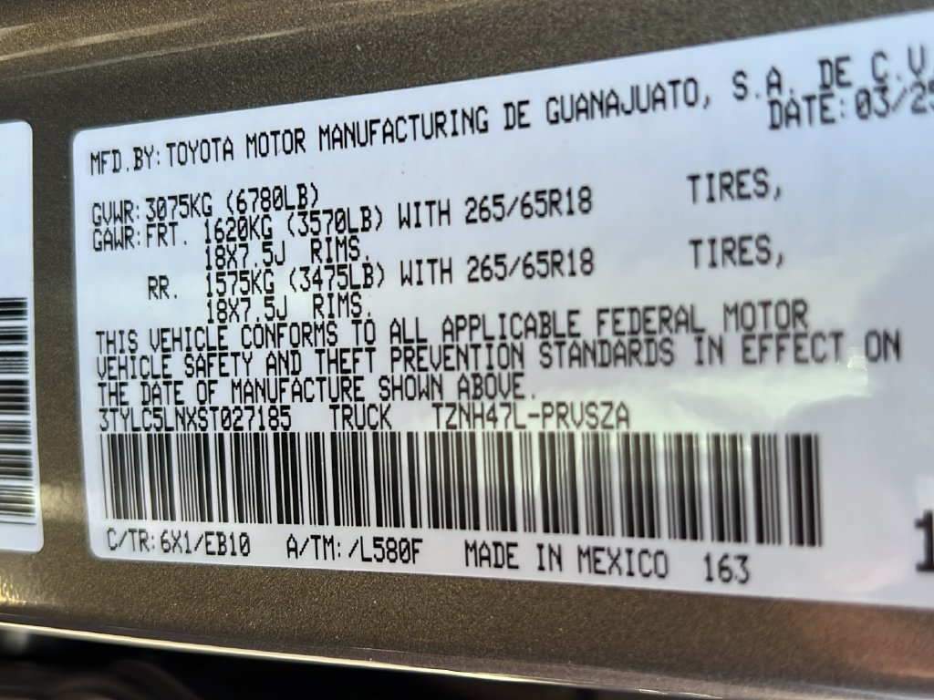 Certified 2025 Toyota Tacoma Limited AWD/4WD image 25